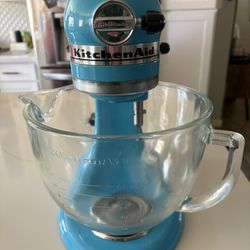 KitchenAid Stand Mixer 300 Watts w/ Glass Bowl