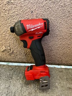 Milwaukee M18 FUEL SURGE 18V Lithium-Ion Brushless Cordless 1/4 in. Hex Impact Driver (Tool-Only)