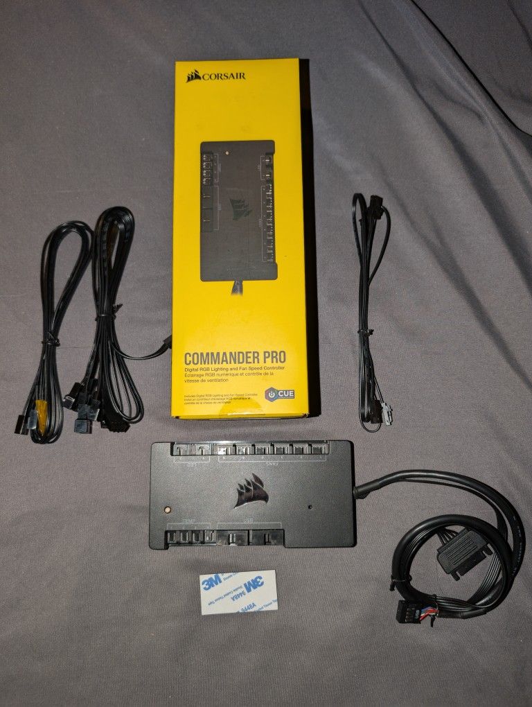 Corsair iCUE Commander PRO Smart RGB Lighting and Fan Speed Controller