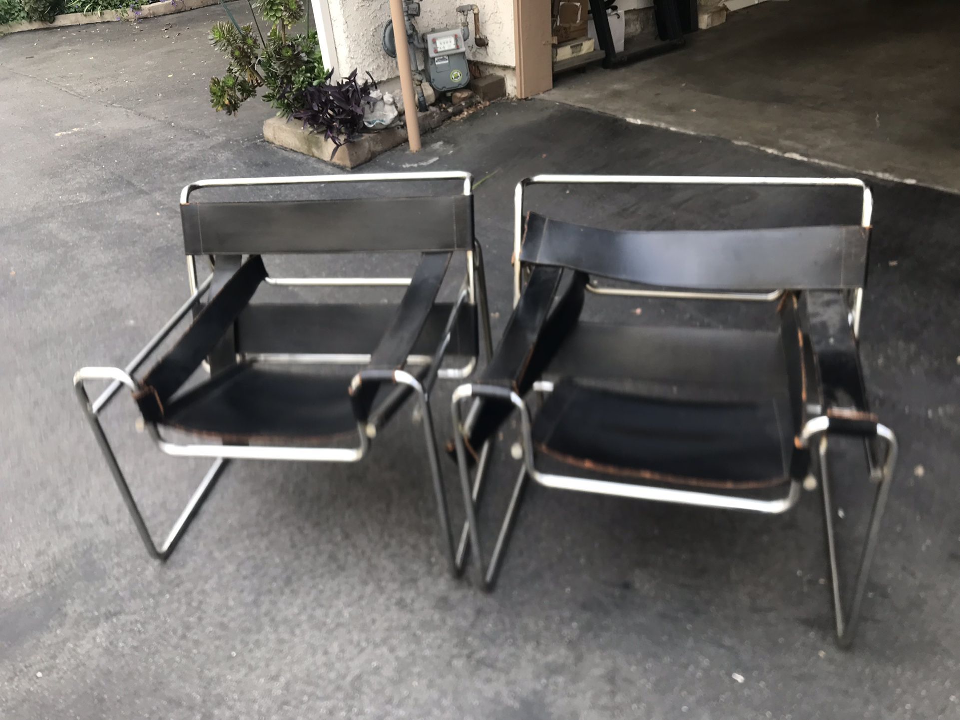 2 Knoll Original NY Black Marcel Breuer Wassily Chairs Leather 1968 + 2 Frames