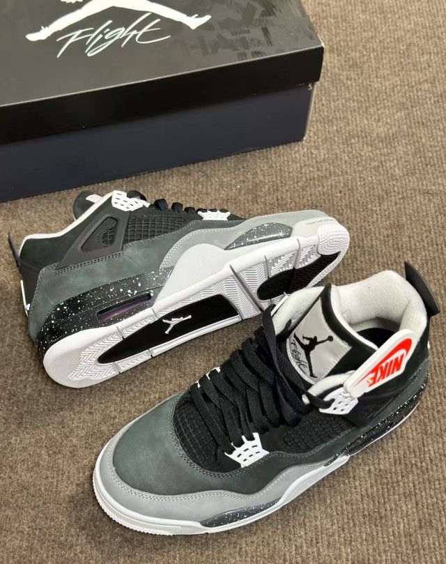 Jordan Air Jordan 4 “Fear” Abrasion-resistant Breathable Mid-top Retro Basketball Shoes Men And Women Alike Black And White