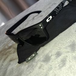 Oakley Holbrook Sunglasses 