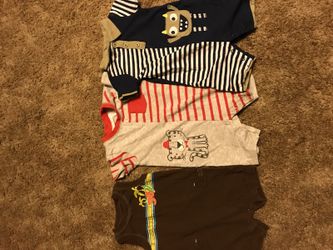 Baby cloths. 6-9 months