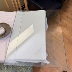 Glass sheets used for shelving
