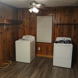 2021 Manufactured GE, General Electric, Washer & Dryer In Perfect Condition.