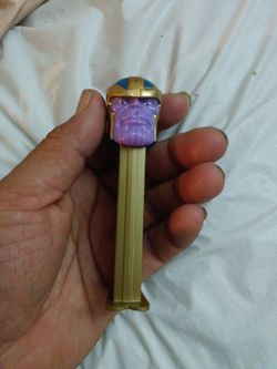Pez 2019 thanos loose marvel