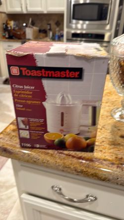 Citrus juicer