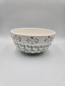 Floral trimmed sponged base ceramic bowl