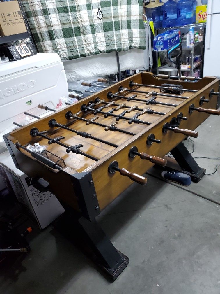 Well Universal Foosball Table 1148054 for Sale in Las Vegas, NV OfferUp