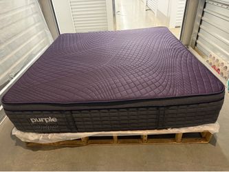 Like New Purple Rejuvenate Premier Hybrid King Mattress