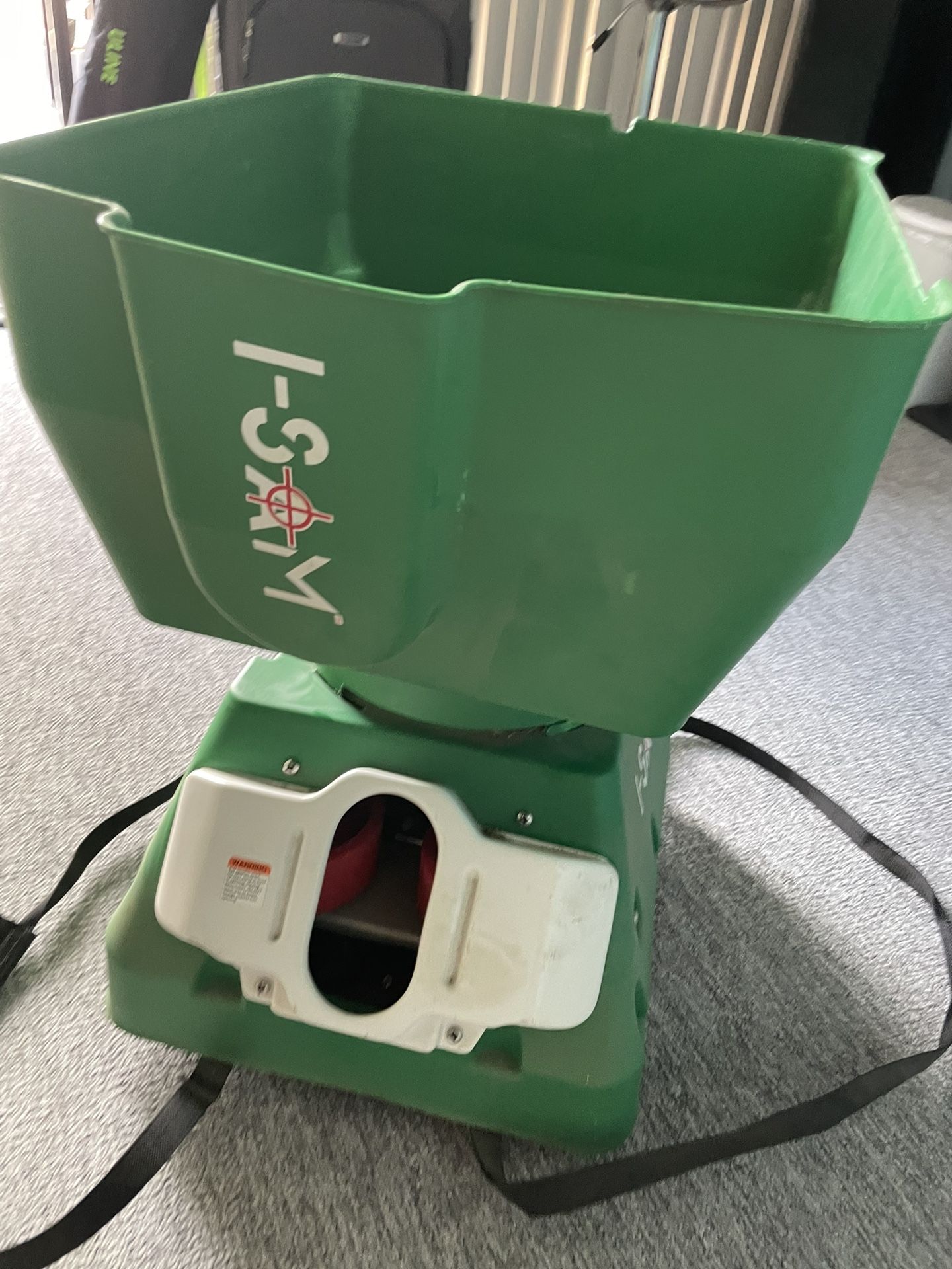 ISAM I-SAM Professional Tennis Ball Machine W/ Power supply