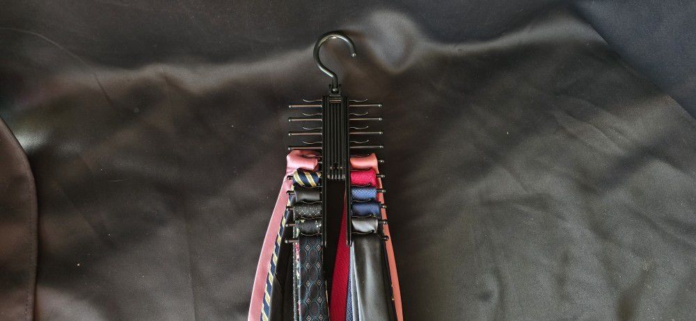 Tie Rack