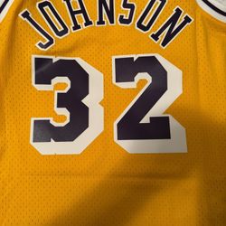 Laker Jersey Men’s Small