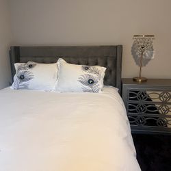 Queen Bedroom Set – Safavieh Tufted Bed Frame + Mattress + Nightstand / Like New