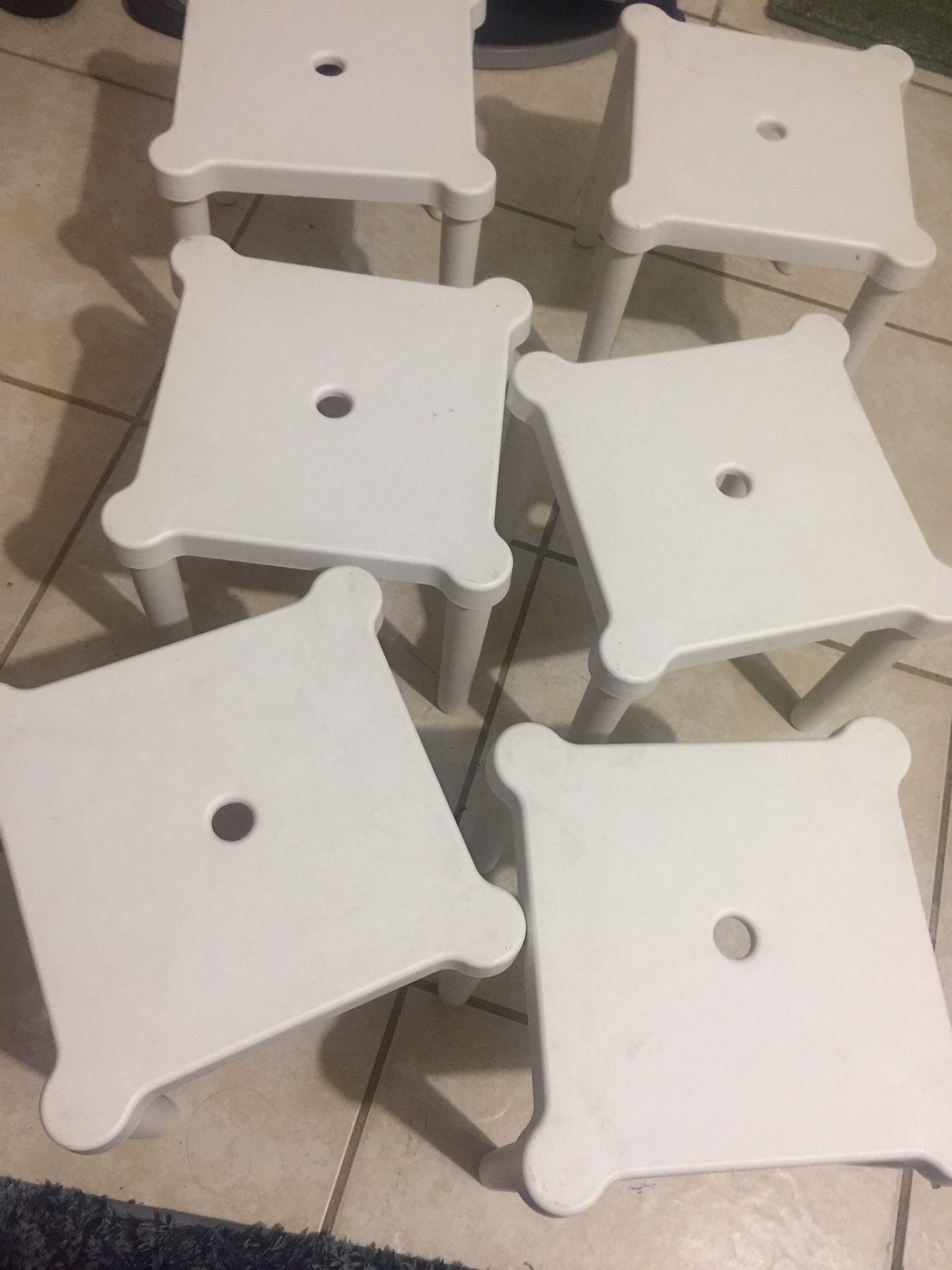 6 kid’s stools