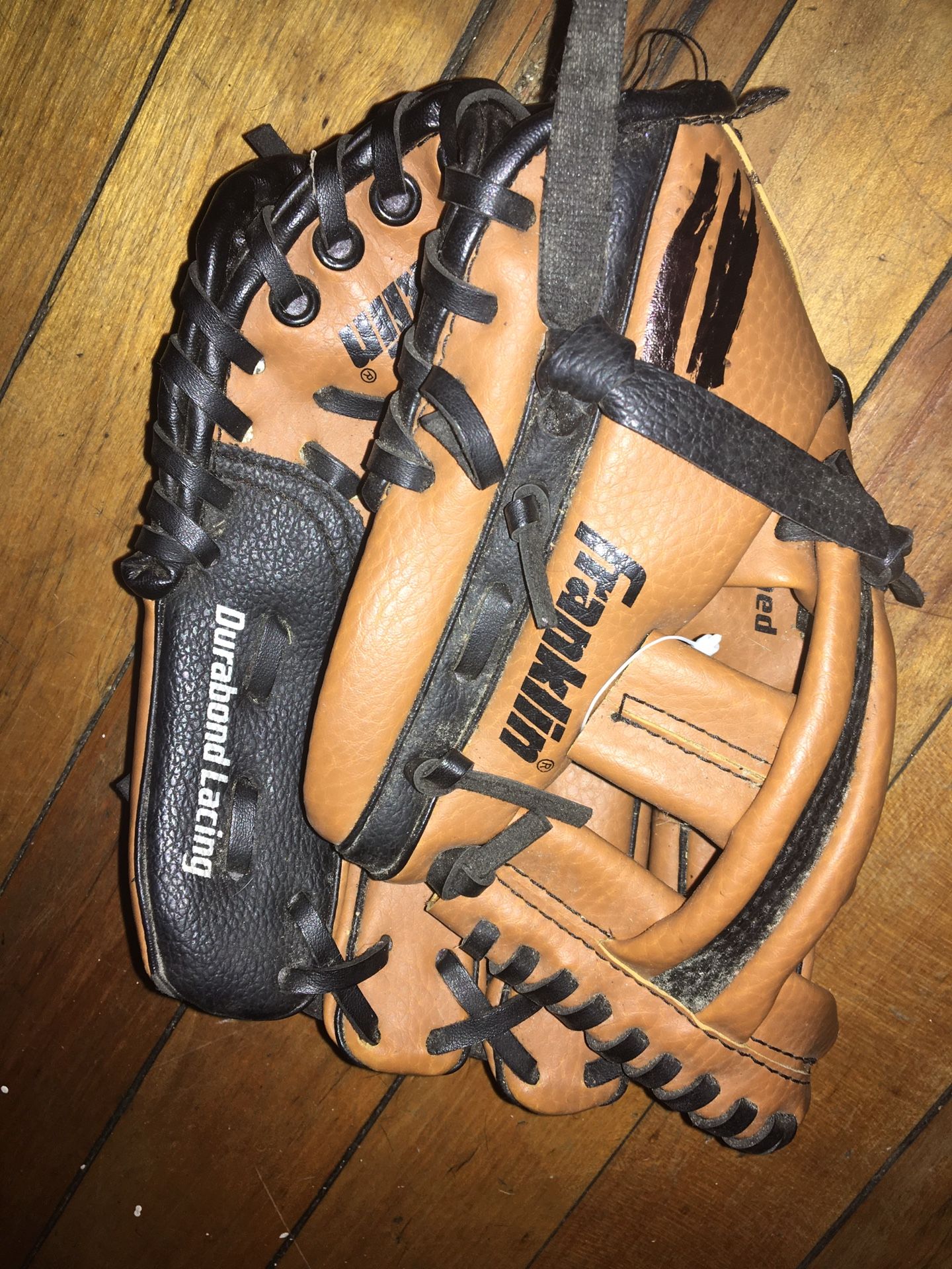 Youth baseball glove