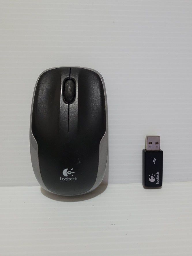 Logitech Wireless Mouse M210 M-R0020 Plus Dongle Receiver Genuine OEM.

