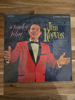 Jim Reeves - A Touch of Velvet Vinyl LP RCA Victor LSP-2487