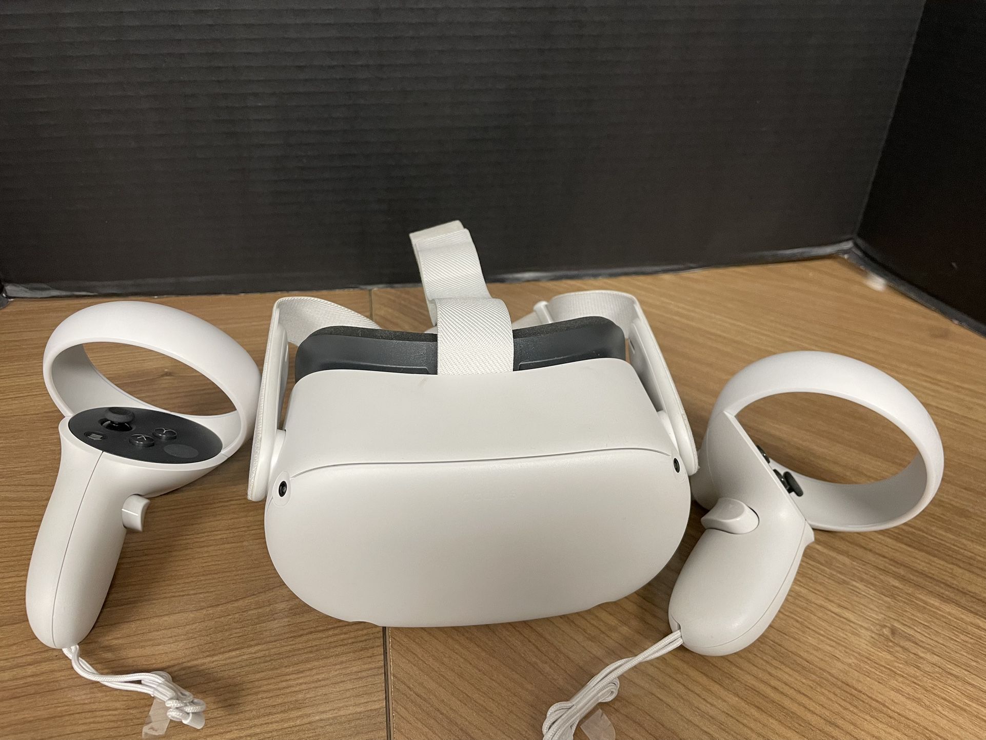 Oculus 2 128 gb no offers or trades please!!