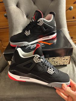 Bred AJ4 Size 7 Men’s Shoes