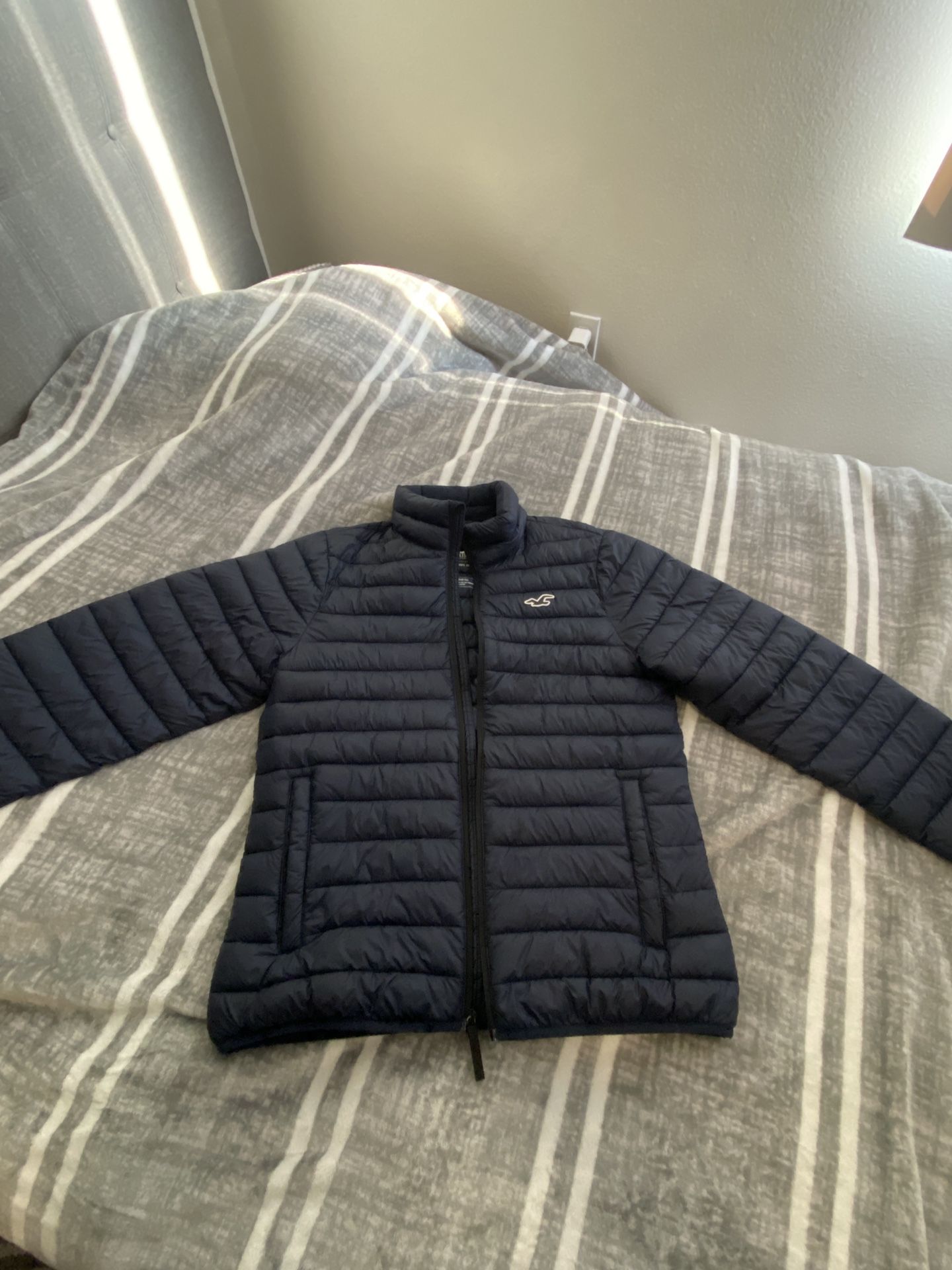 Hollister Puffer