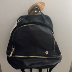 black mini lululemon backpack