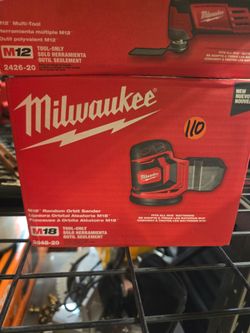 Milwaukee M18 Random Orbit Sander Tool-Only