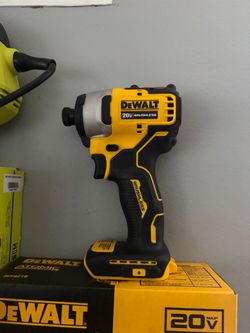 Dewalt ATOMIC 20V MAX Lithium-Ion Cordless 1/4 in. Brushless Impact Driver