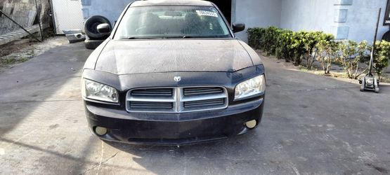 08 DODGE CHARGER FOR PARTS ONLY 