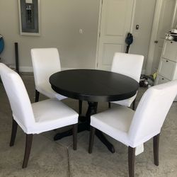 Dining  Room Table With Four Chairs 