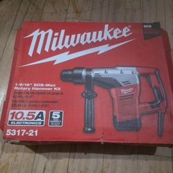 Milwaukee  Rotary Hammer Kit 10.5 A Sds Max