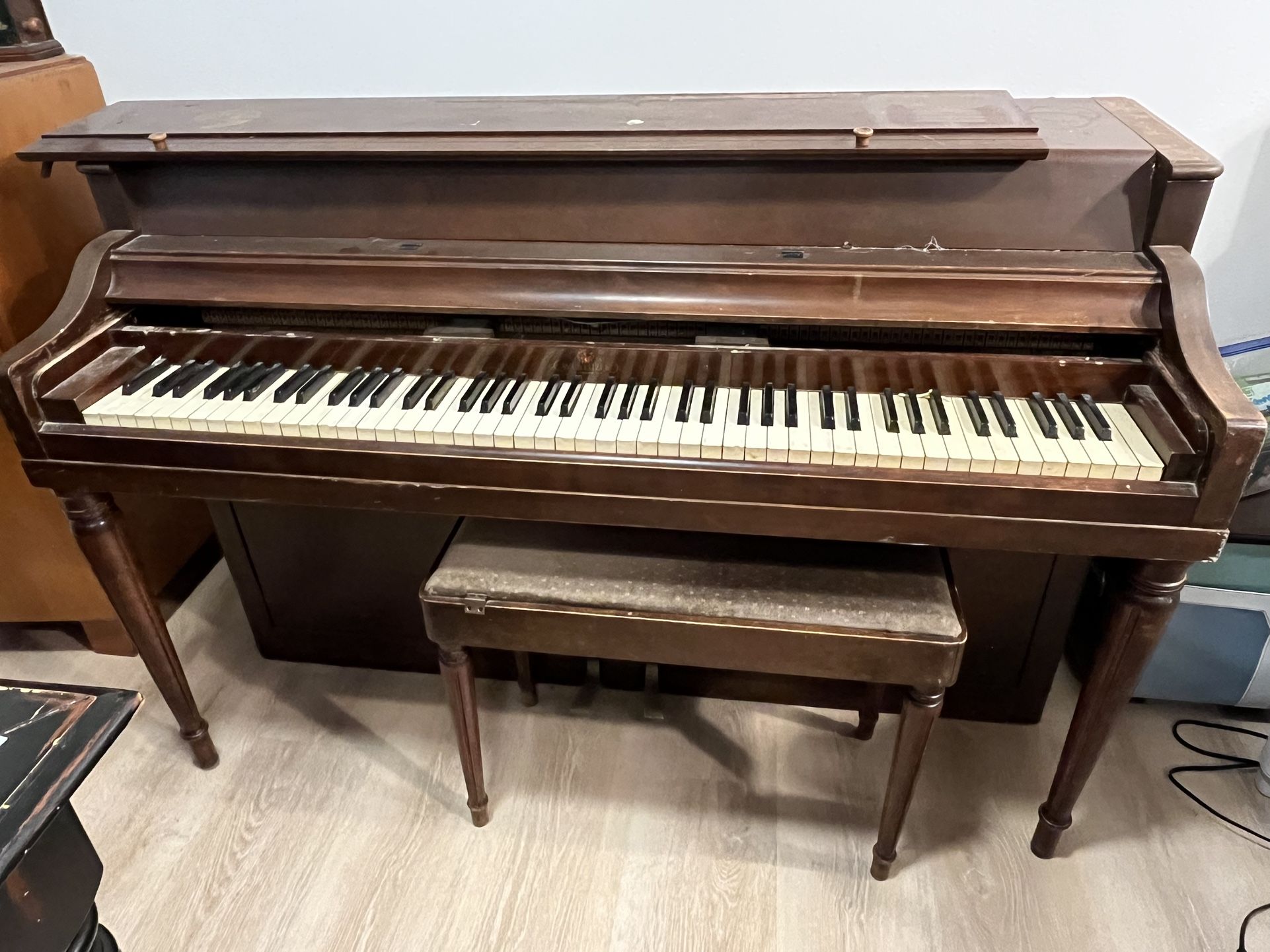 Free Piano
