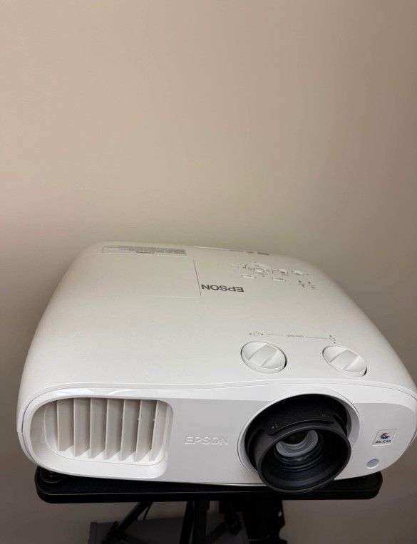Epson Home Cinema3200 #Projector