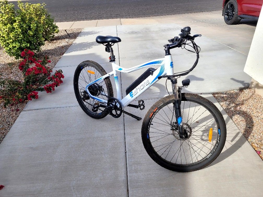 Eahora XC100 Electric Bicycle