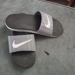 Nike  Slip On Shies