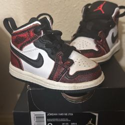 Jordan 1 Size 3c 
