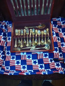 GODINGER GOLD PLATED CUTLERY SET