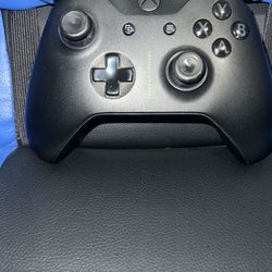 Xbox One X Project Scorpio Edition 1TB 