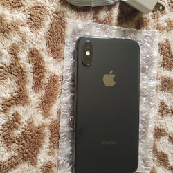 Unlocked Iphone XS, 64gb 
