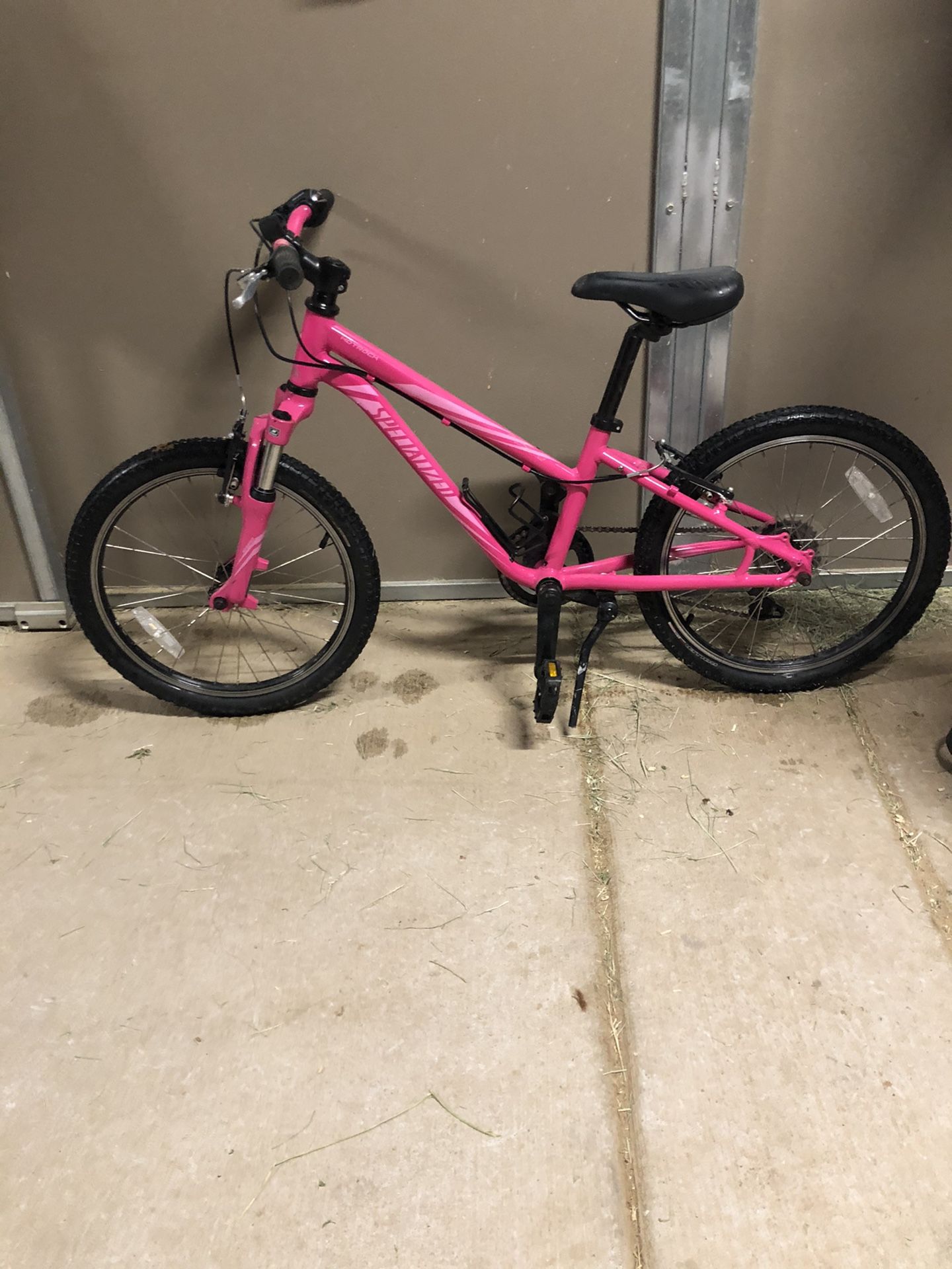 Girls Specialized Hotrock Bicycle
