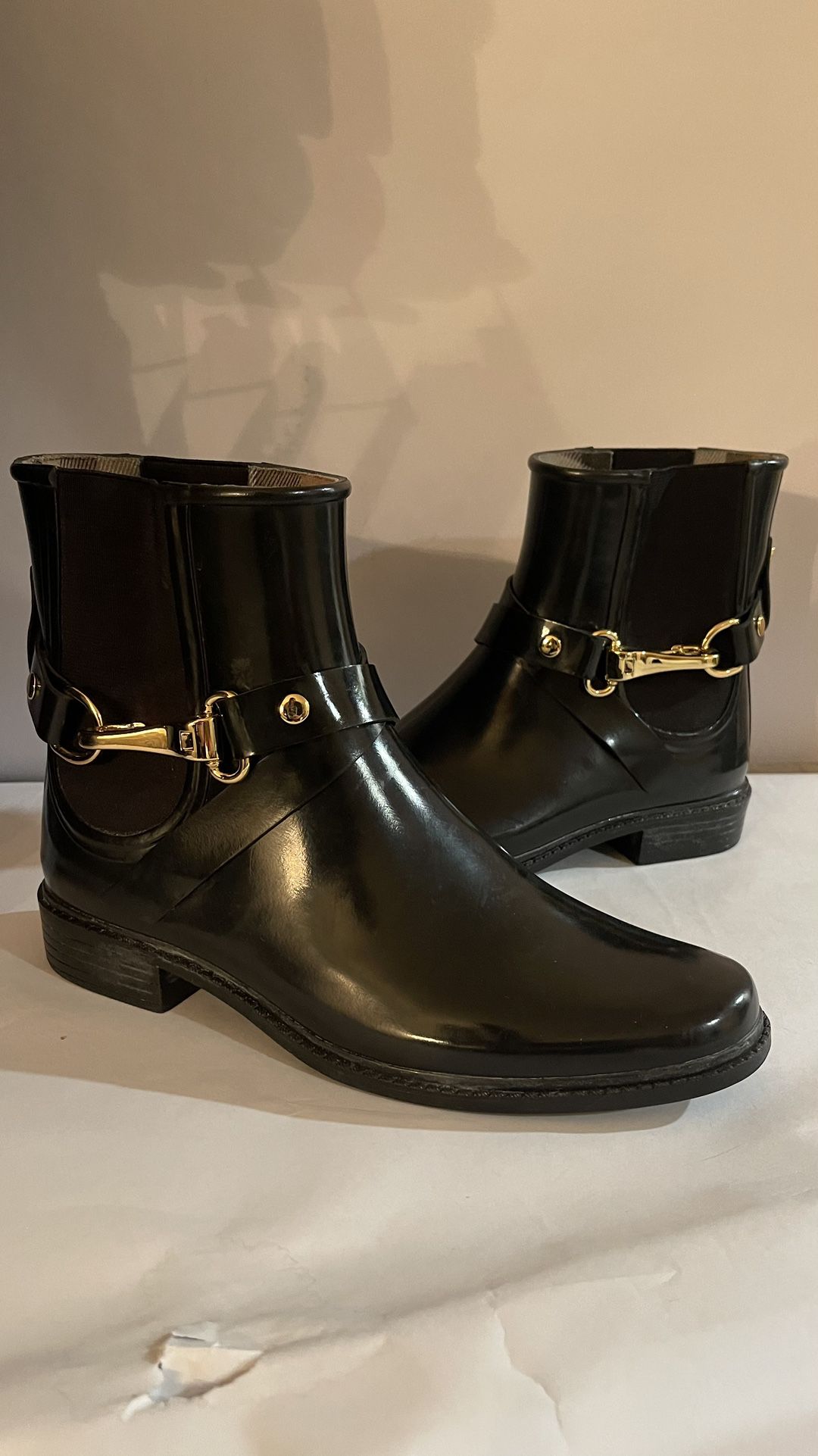 Burberry Ackmar Rain Boots Size 10