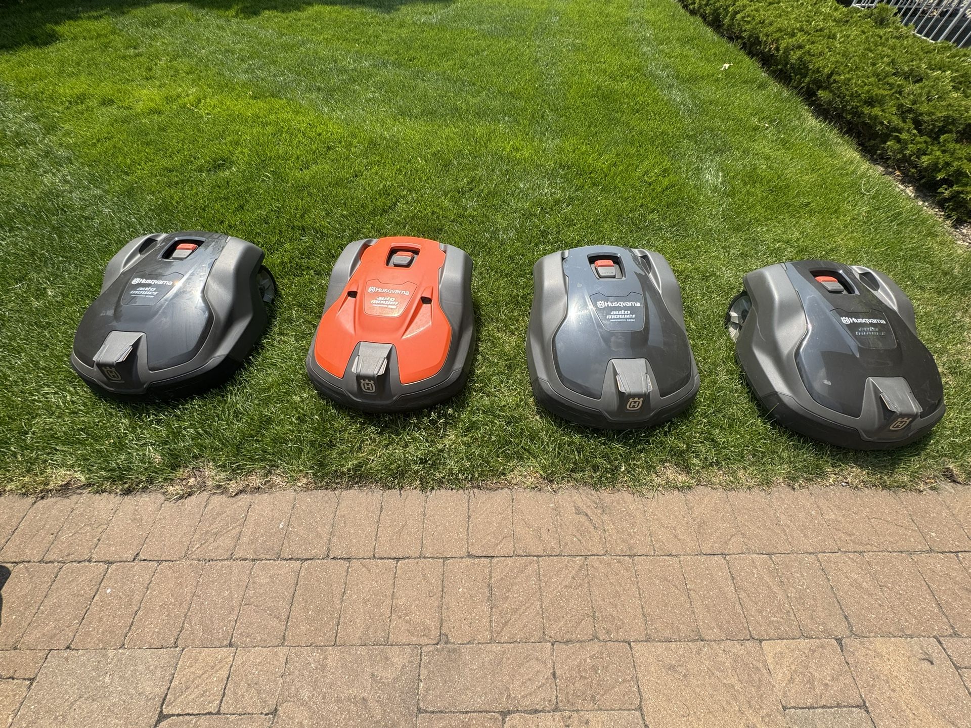 Husqvarna Robotic Lawn Mowers – 550H & 520H – Individual or Bundle