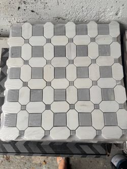 Marble/Dolomite Basketweave Tile (154 sheets)