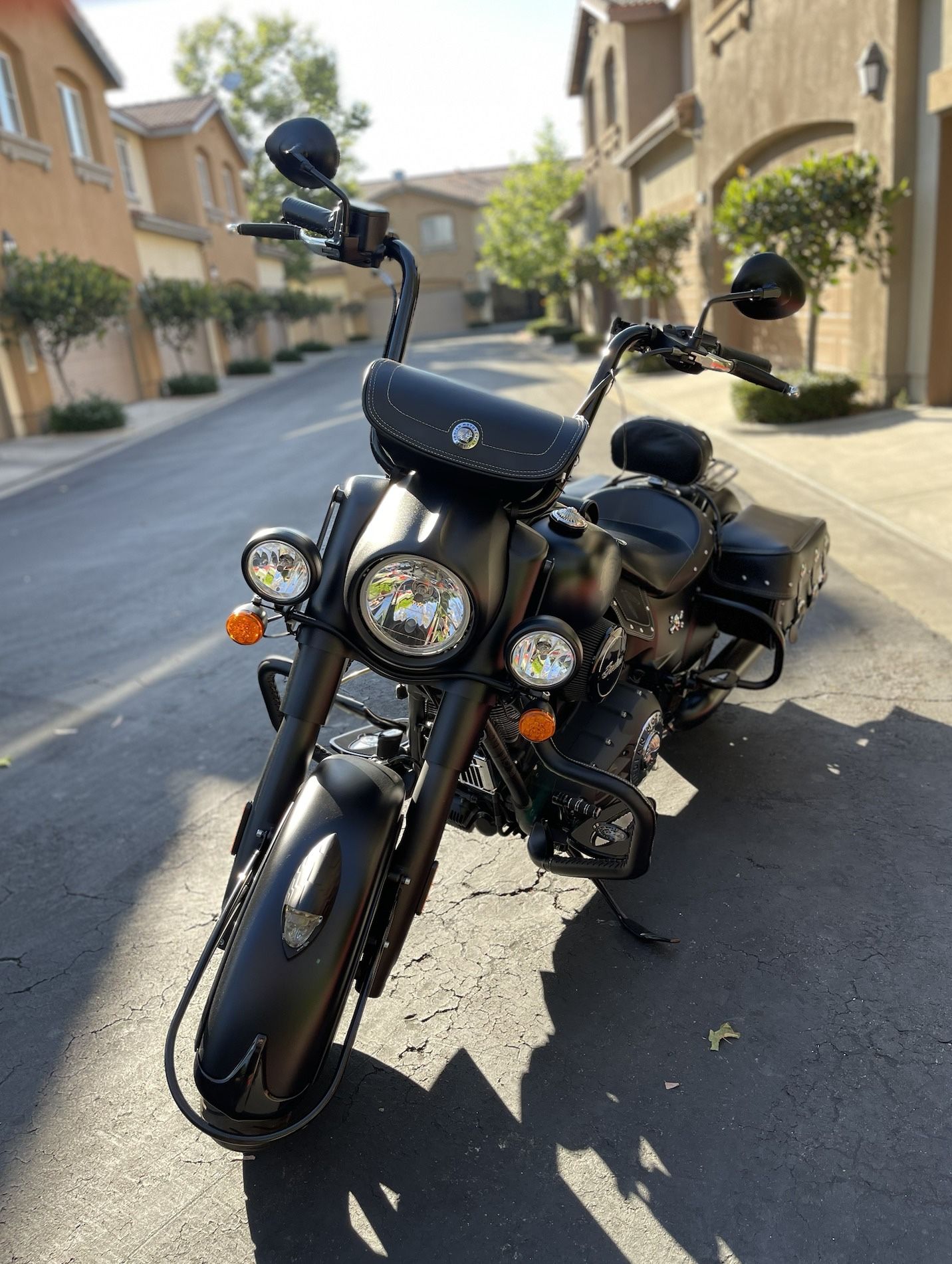 2016 Indian Chieftain dark horse