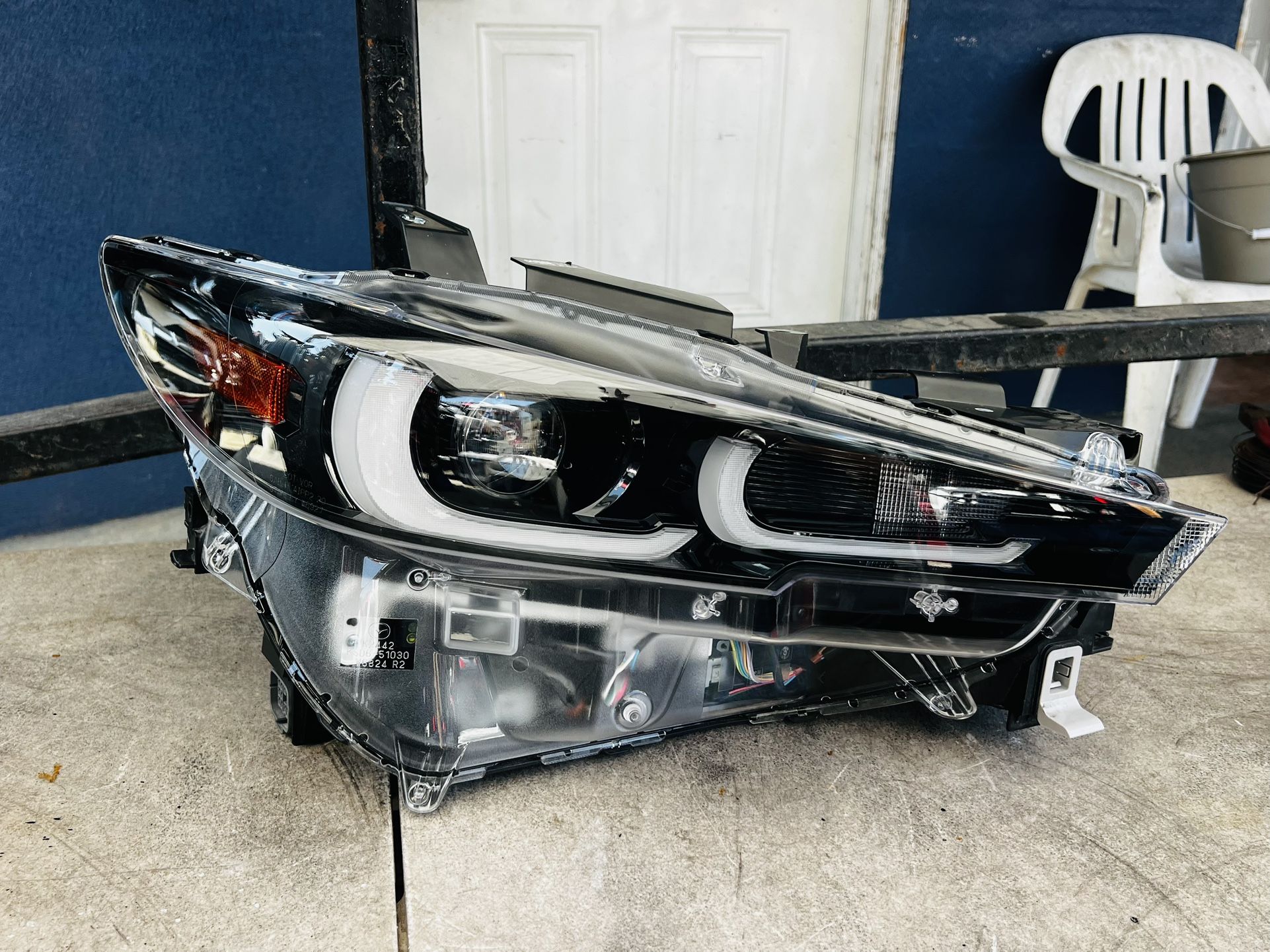2023-2025 Mazda CX-5 Right Passenger Side Headlight Oem