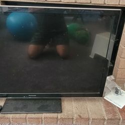 Panasonic TC-L42E50 Used 
