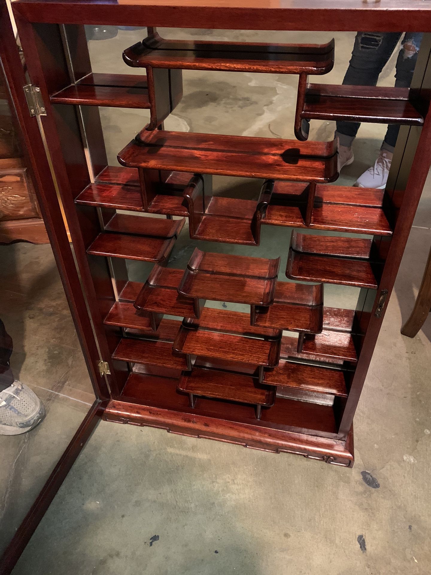 wall mount display case