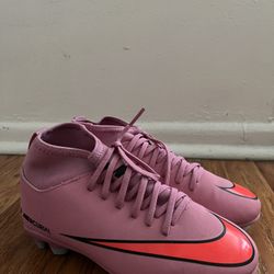 Girls Soccer Shoes