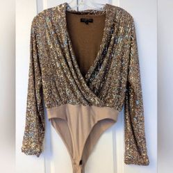 Spazio Cinque Shimmer V Neck Sequin Gold Bodysuit Italian made -BNWOT size Small 