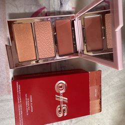 O/S One Size Cheek Clapper 3D Blush Trio in VERY THAT Size - New